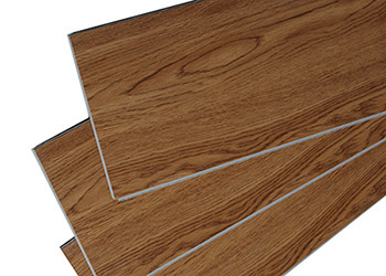من السهل نظيفة SPC الأساسية الفينيل الأرضيات الخشبية العتيقة معالجة السطح